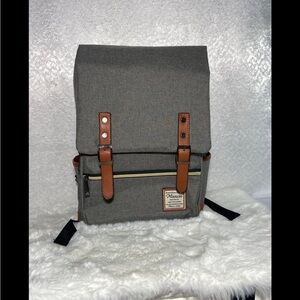 Mencio TRENDS  Laptop Gray Backpack With USB Charging Connector